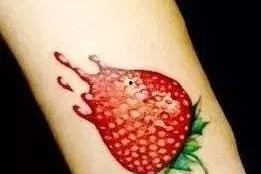 有个网红纹身吃瓜,揭秘纹身背后的故事与争议