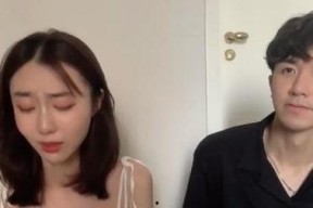 吃瓜网红情侣分手视频,网红情侣分手视频揭秘，甜蜜瞬间与矛盾冲突交织